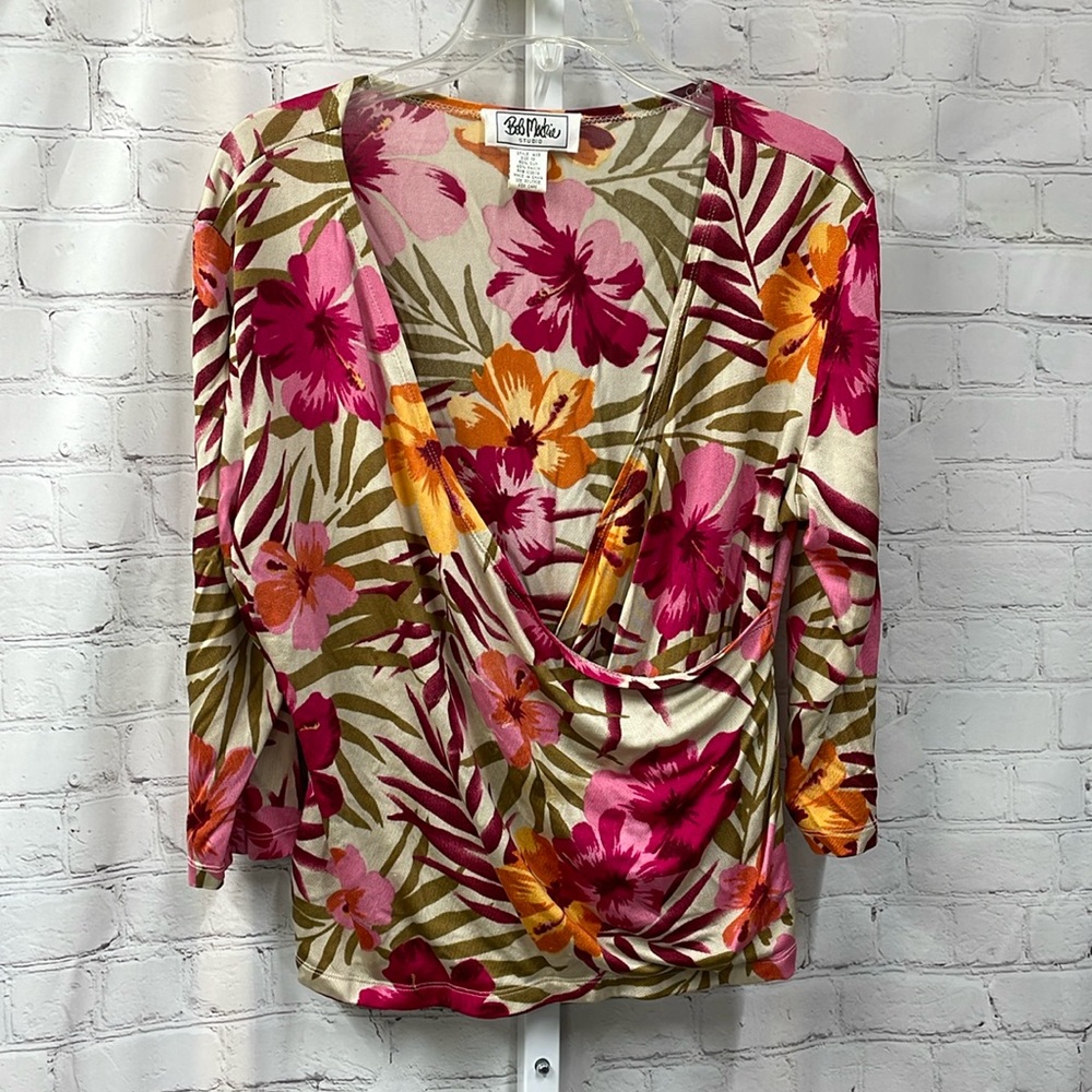Bob Mackie tropical floral wrap silk blend size 10 blouse top